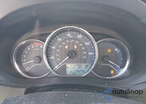 2015 Toyota Corolla Le z USA, uszkodzony, nr VIN 2T1BURHE7FC392295